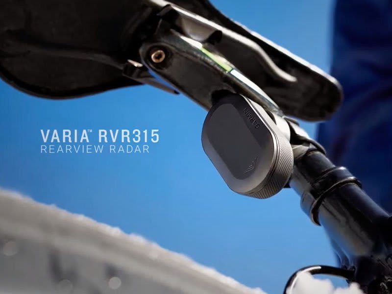 Cycling Rearview Radar with Visual and Audible Alerts for Vehicles Up to 153 Yards Away Garmin Varia RVR315 