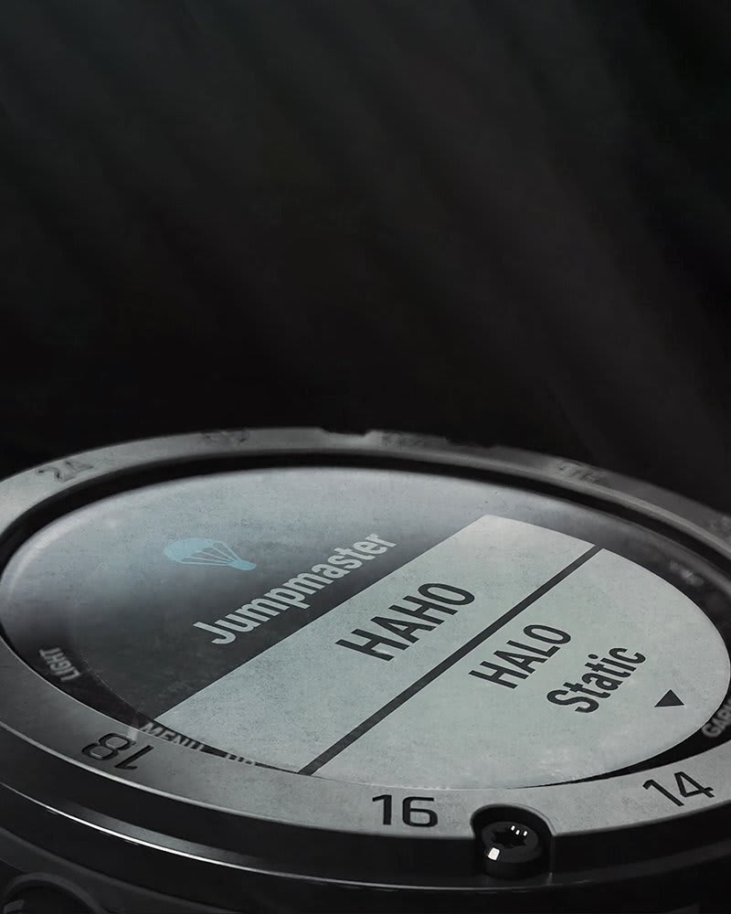 Garmin tactix Delta GPS Smartwatch Solar with Wearable4U Power