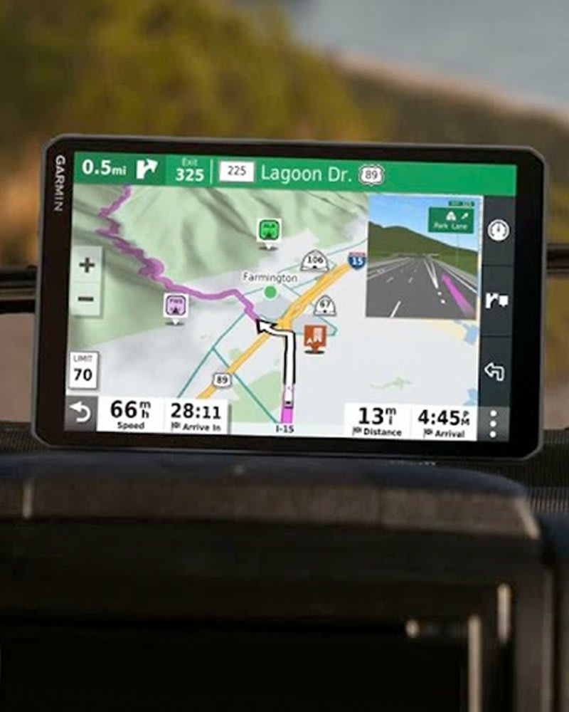 Garmin RV 1090 Weight Adjusted Custom Routing and Signature Series Cloth 10 RV GPS Navigator 