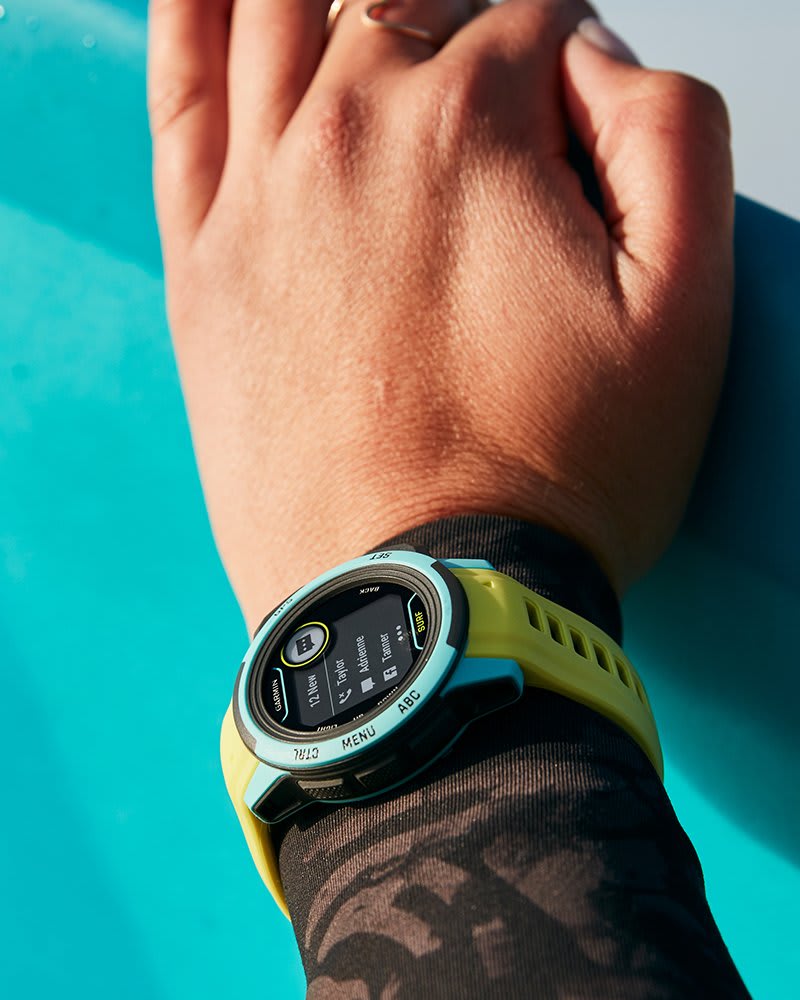 Garmin Instinct® 2S Solar - Surf Edition  Reloj inteligente resistente y  compacto con GPS