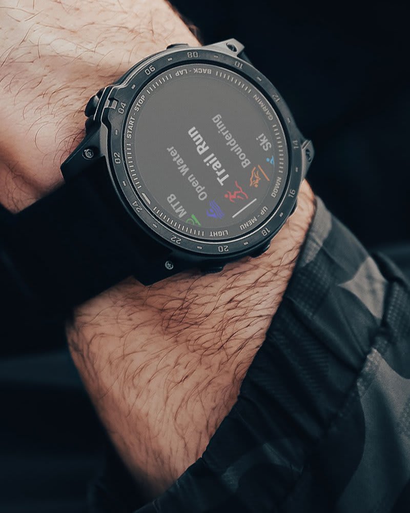 Garmin tactix 7 - Reloj táctico GPS | Paquete de energía con protectores de  pantalla tactix y cargador portátil | Reloj militar especializado para